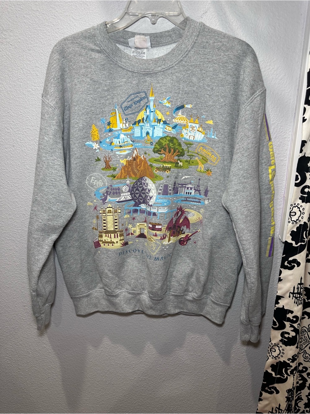 Disney Walt Disney World Theme Parks Crewneck Sweatshirt